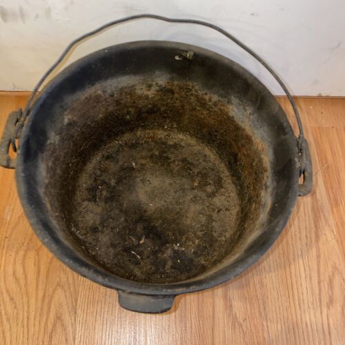 Cast Iron Deep small Cauldron Pan With Handle – Unique Antiques of